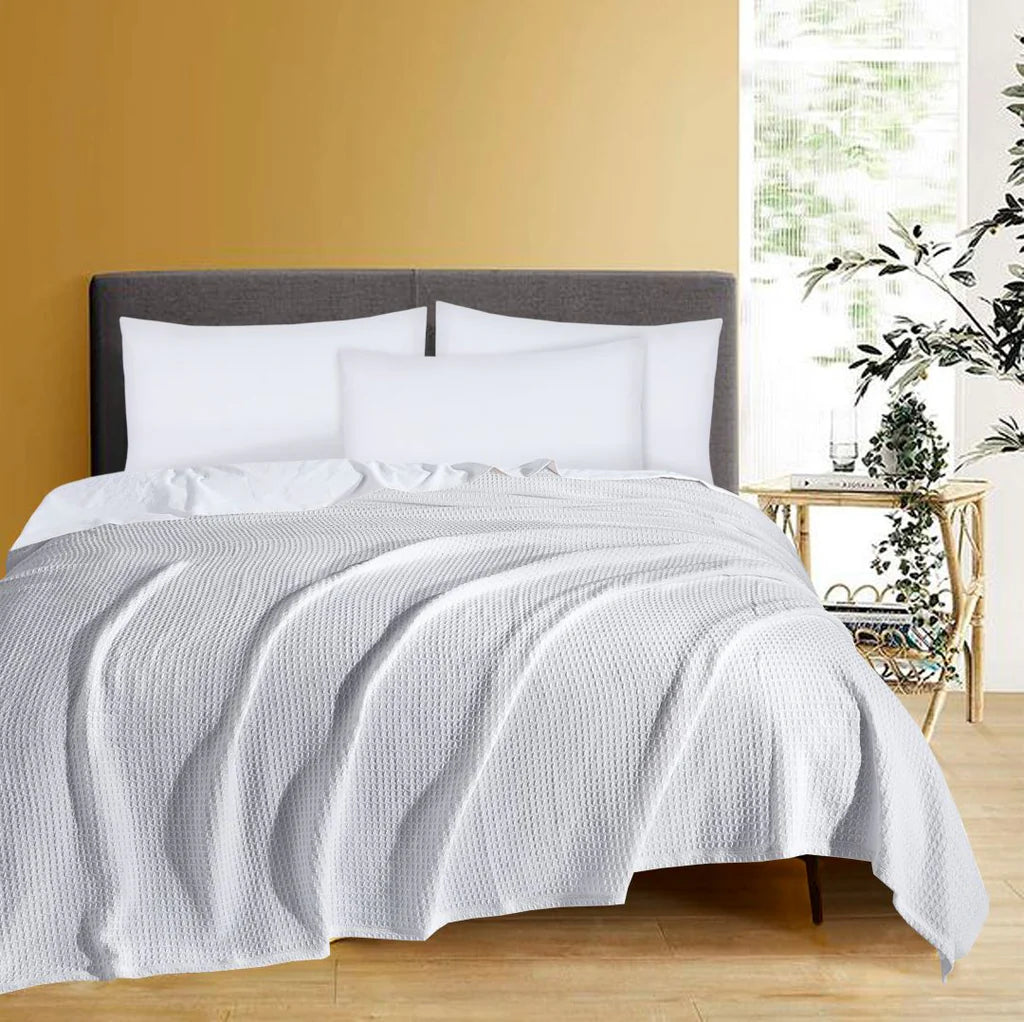 AC Thermal White Blanket | Soft & Breathable Comfort