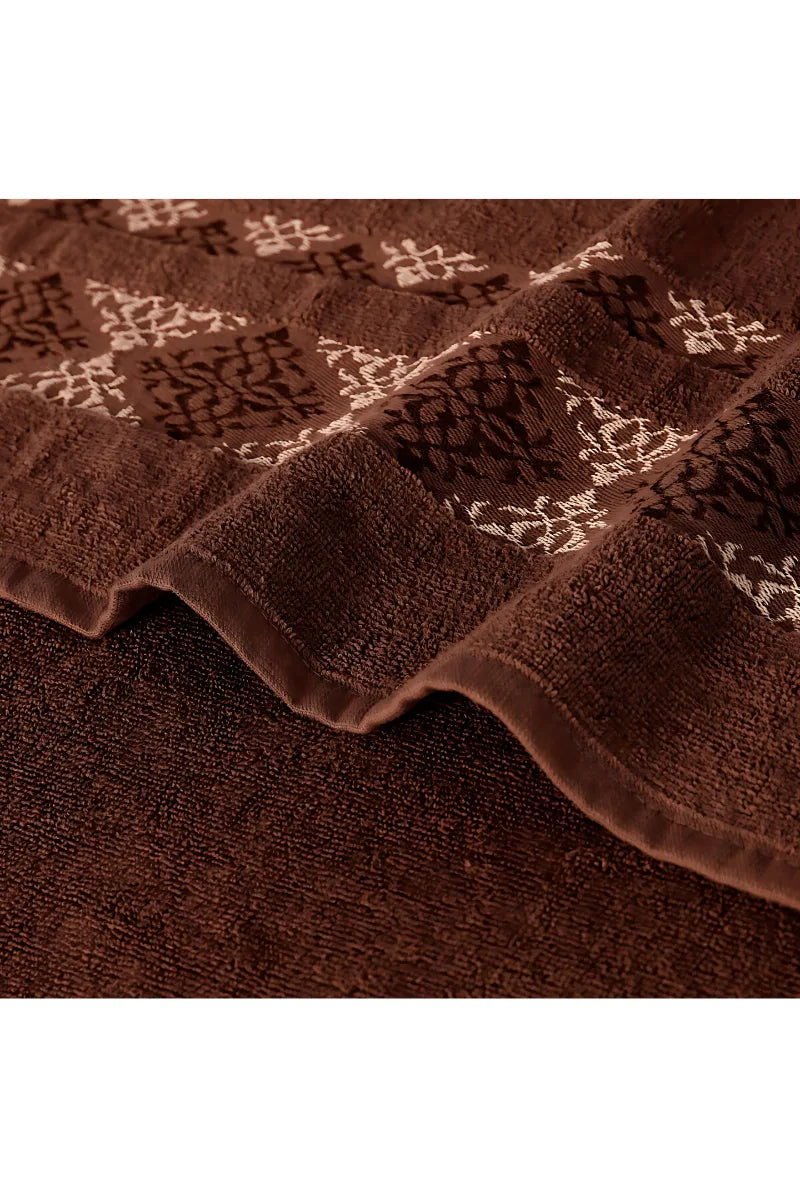 Cotton Towels Set | 3 Pcs | Elegant 3D Design | Available in Multiple Colors