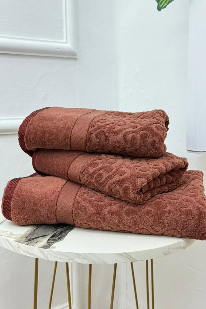 3-Pcs Export Towel Set – Soft & Absorbent