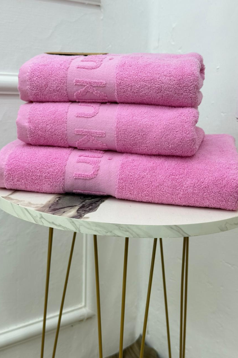 Luxury 3-Pcs Export Quality Towel Set – Ultra Soft & Highly Absorbent