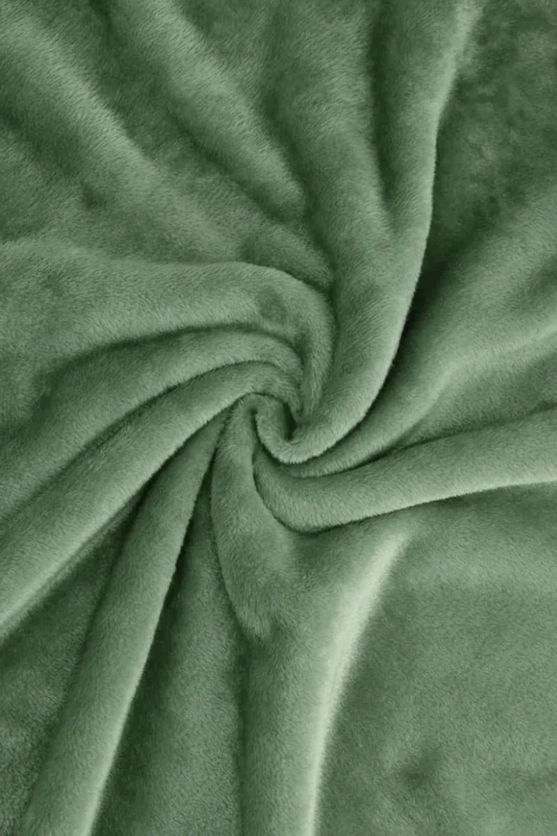 Premium Kids Plush Blanket Green – 30 x 40 Inches