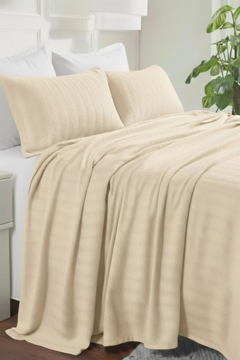 Thrown Blanket with pillow covers – (210x240 cm) | 100% Cotton Weave | Four-Season blanket | 300 GSM