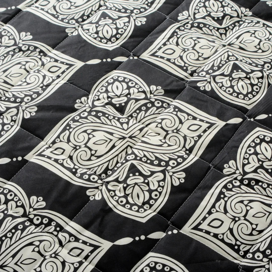 Signature Black Cotton Comforter Set – 7 Pieces