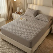 King Size Waterproof Quilted Mattress Cover + 2 Pillow Covers