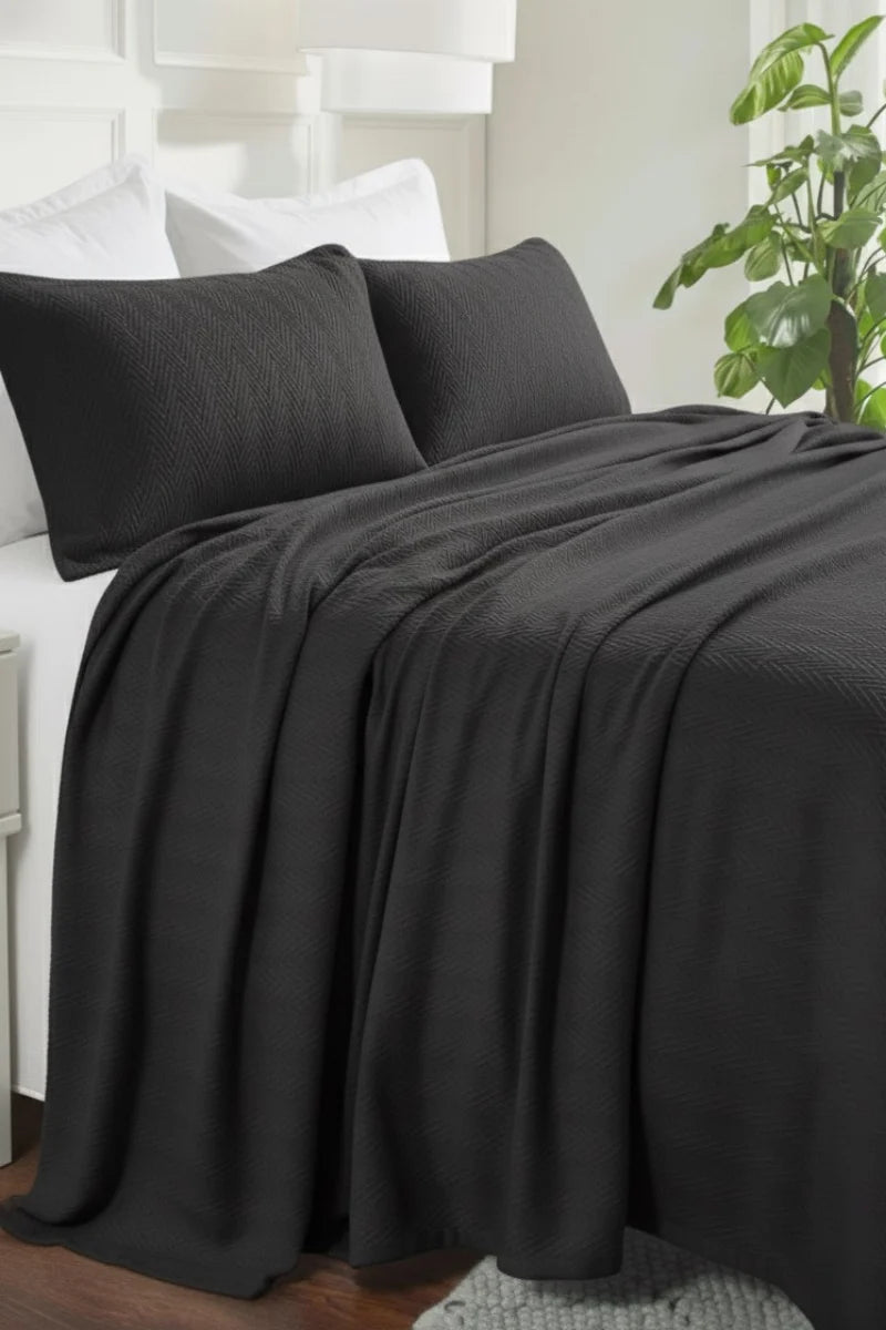 Thrown Blanket with pillow covers – (210x240 cm) | 100% Cotton Weave | Four-Season blanket | 300 GSM