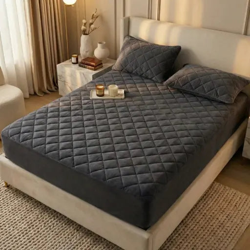 King Size Waterproof Quilted Mattress Cover + 2 Pillow Covers