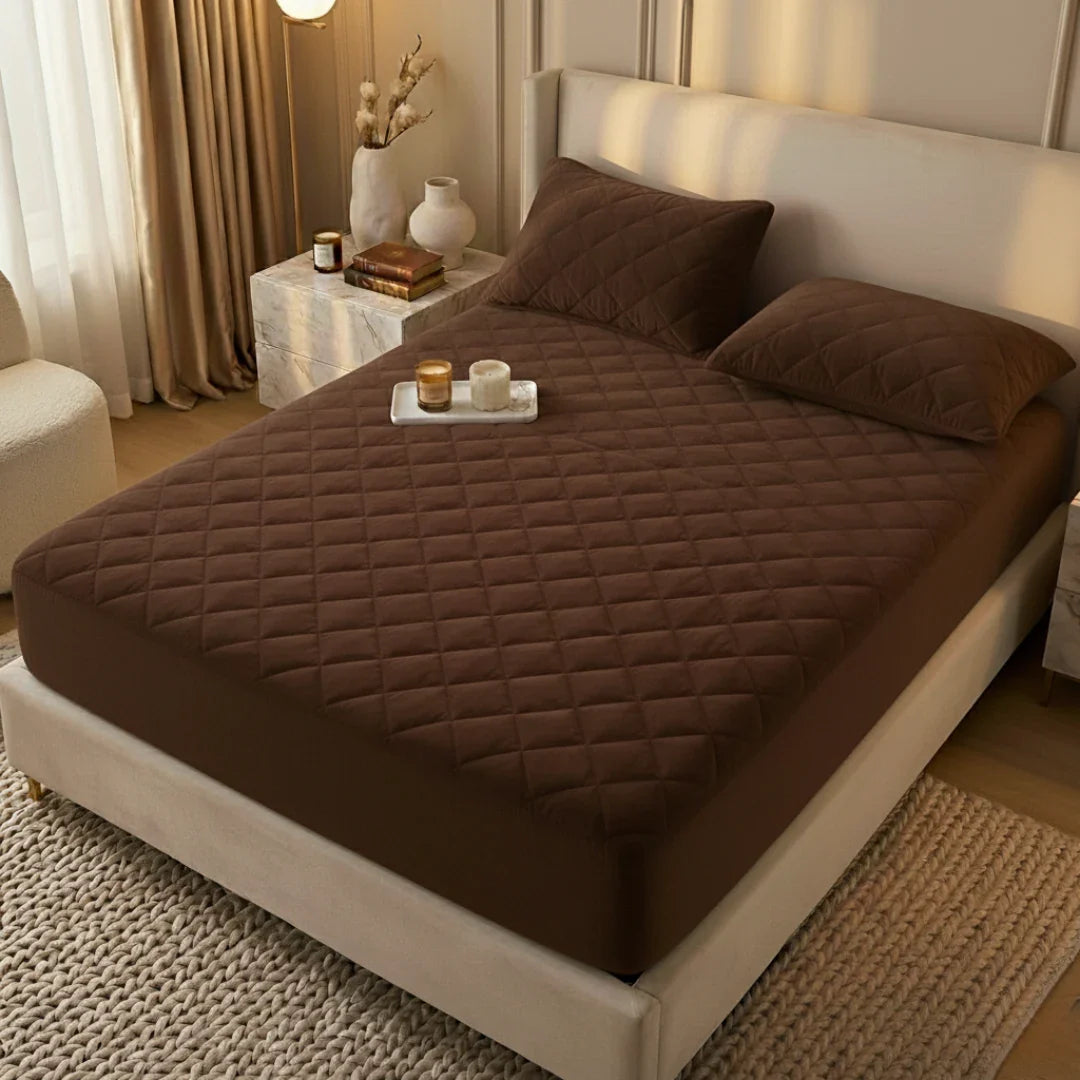 King Size Waterproof Quilted Mattress Cover + 2 Pillow Covers