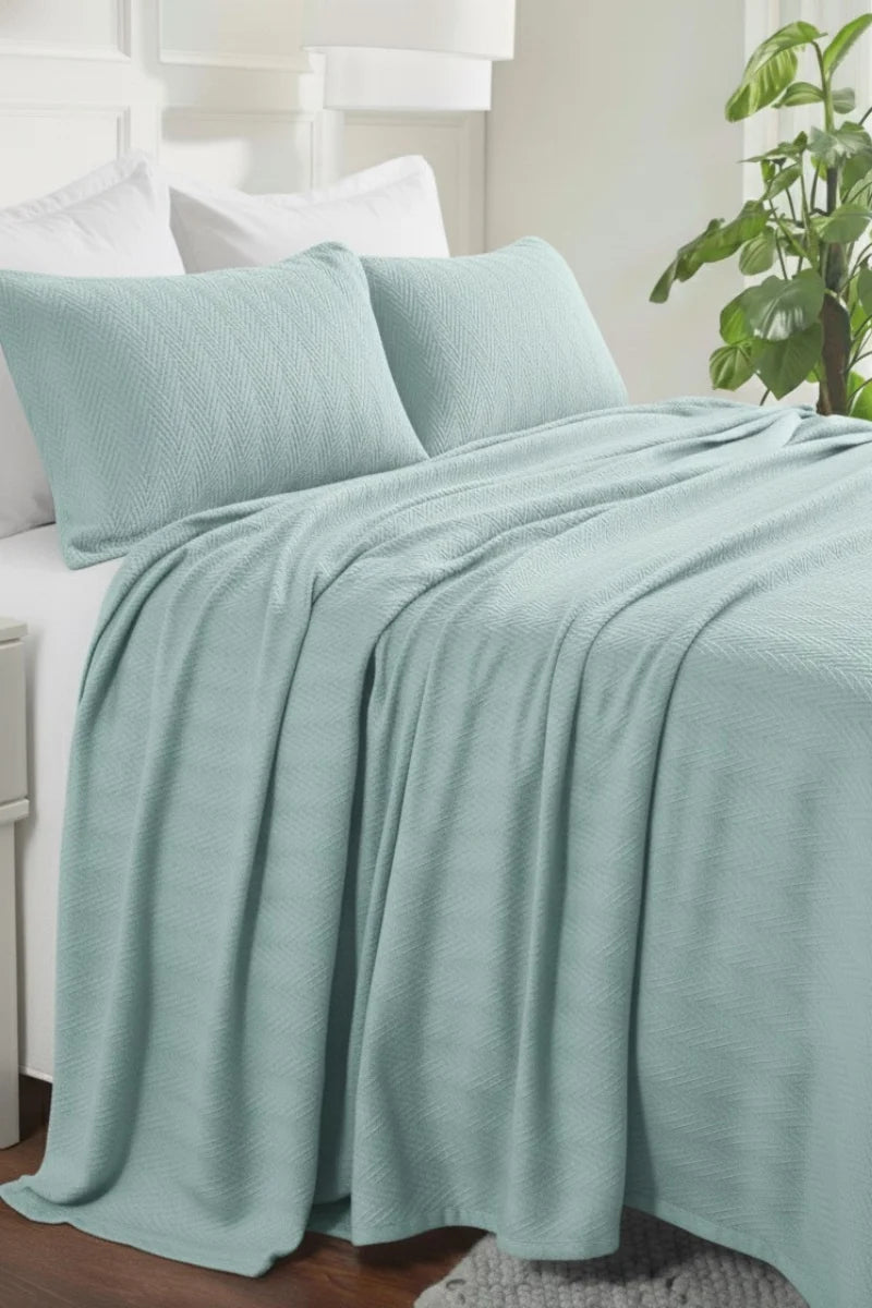 Thrown Blanket with pillow covers – (210x240 cm) | 100% Cotton Weave | Four-Season blanket | 300 GSM