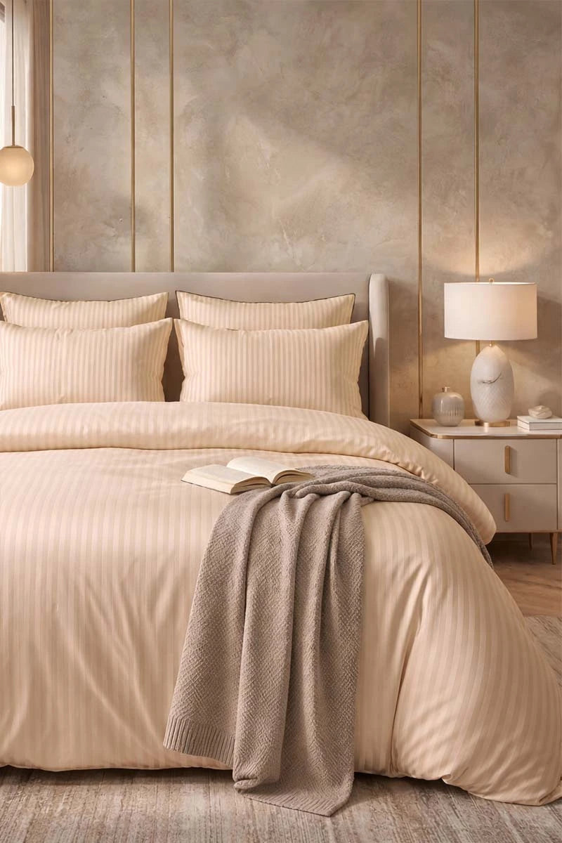 6 PCS Luxury Quilt Cover Set (King Size)