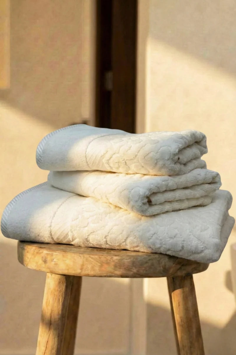 3-Pcs Export Towel Set – Soft & Absorbent
