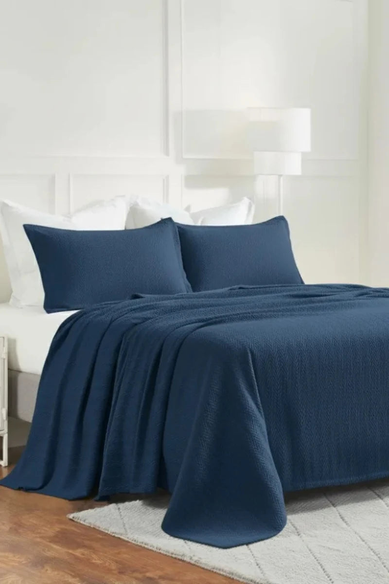 Thrown Blanket with pillow covers – (210x240 cm) | 100% Cotton Weave | Four-Season blanket | 300 GSM