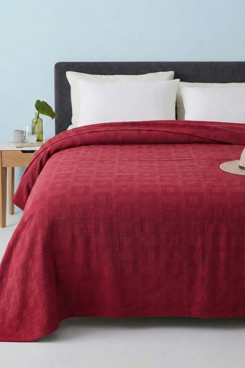 Red Textured Thermal Blanket 72x90 Inches | 300 GSM