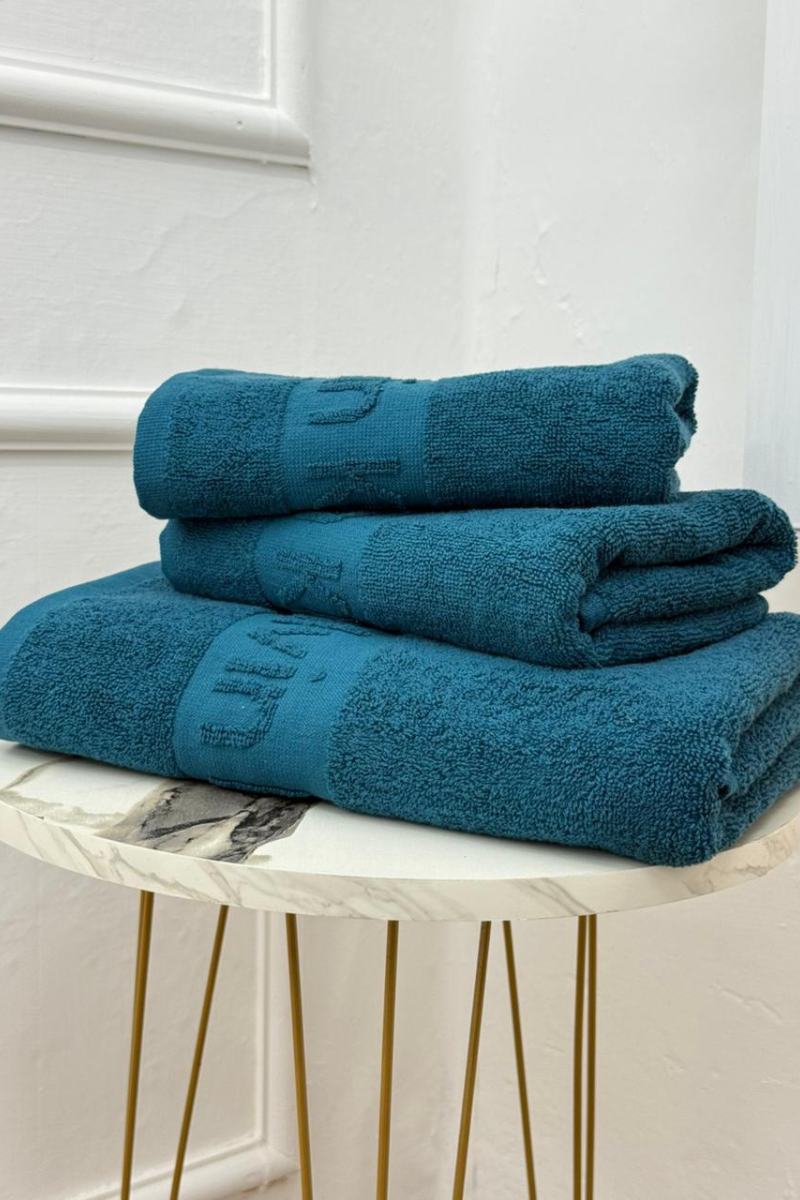 Luxury 3-Pcs Export Quality Towel Set – Ultra Soft & Highly Absorbent