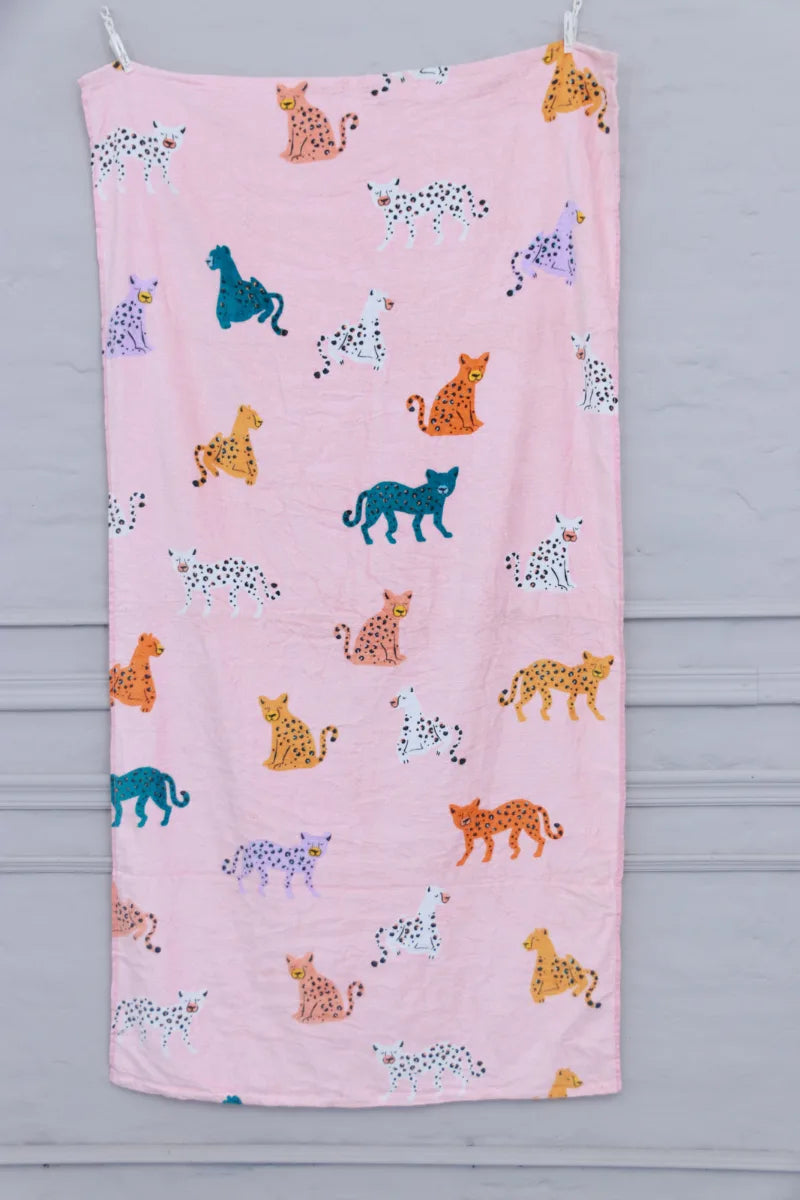 Animated Adventure Towel – Bright, Fun & Perfect for Little Ones