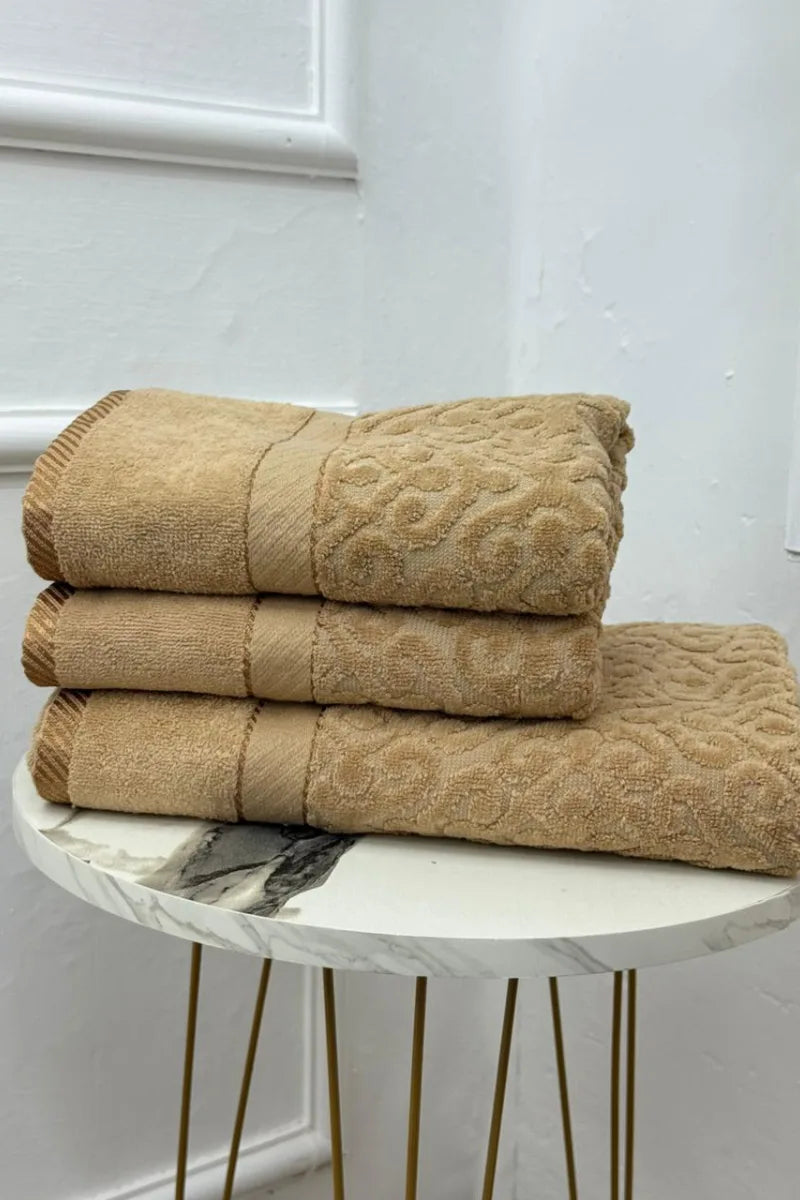 3-Pcs Export Towel Set – Soft & Absorbent