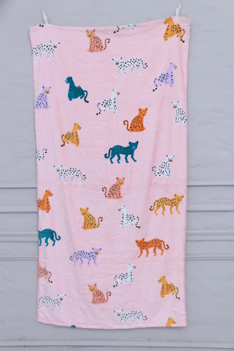 Animated Adventure Towel – Bright, Fun & Perfect for Little Ones