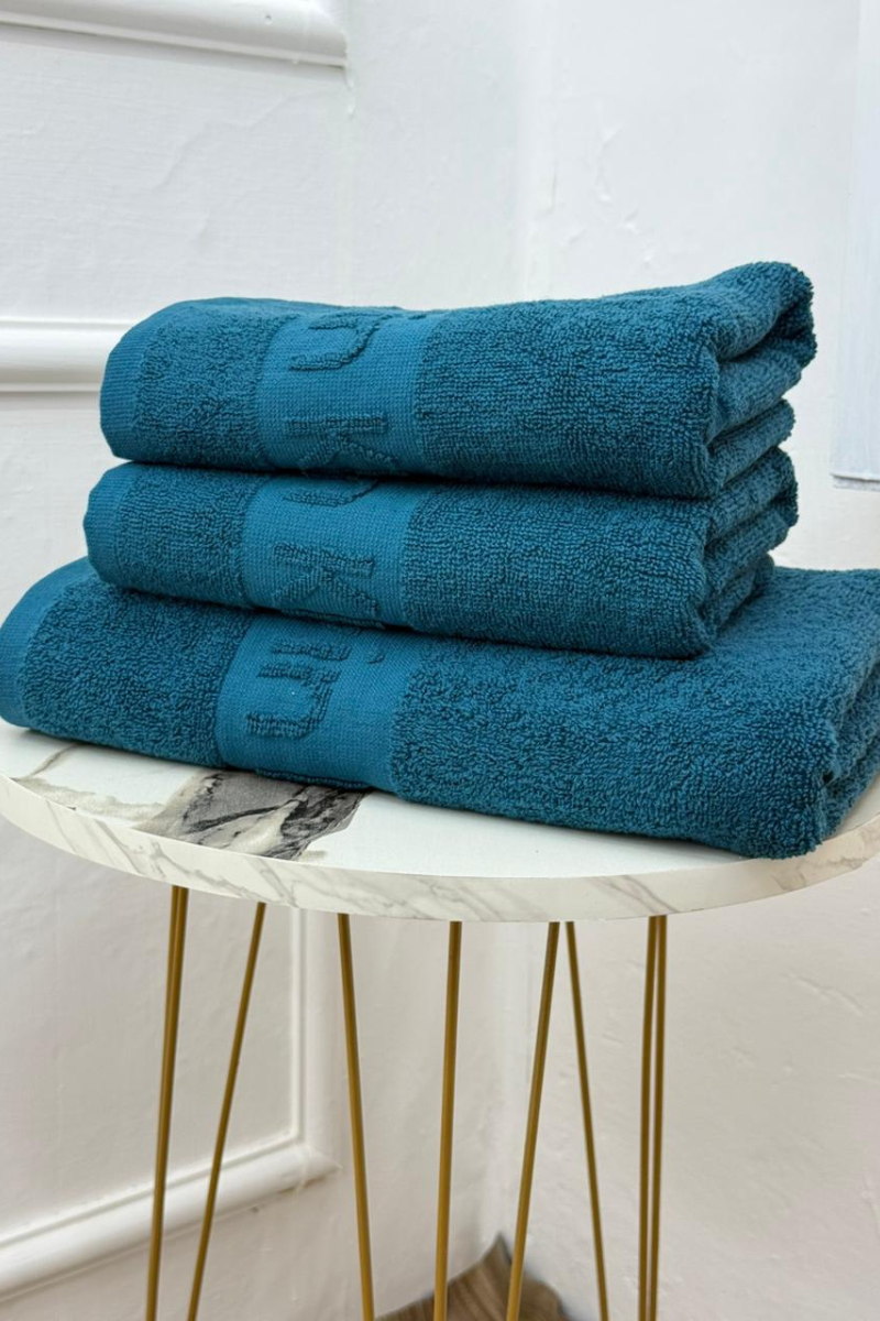 Luxury 3-Pcs Export Quality Towel Set – Ultra Soft & Highly Absorbent