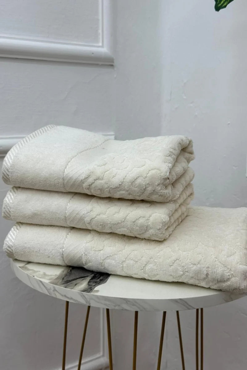 3-Pcs Export Towel Set – Soft & Absorbent
