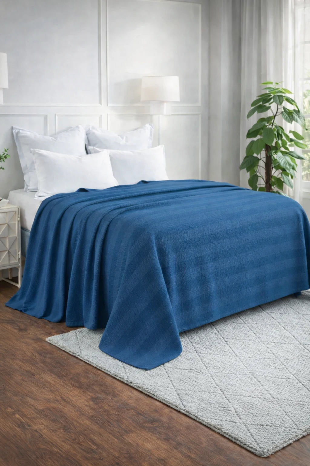 Textured Chevron Woven Cotton Blanket – Cozy All-Season Throw in Rich Light Blue