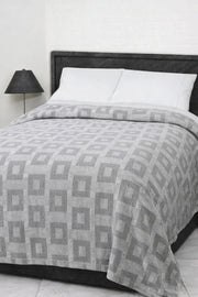 Geometric Gray Thermal Blanket 72x90 Inches | 300 GSM