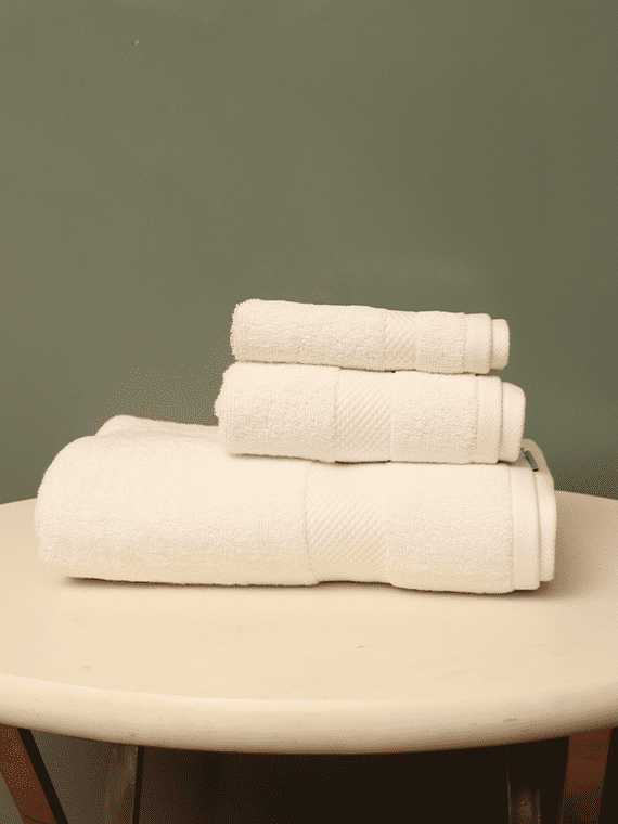 White Diamond Towel Set | 3-Pcs | ST-308