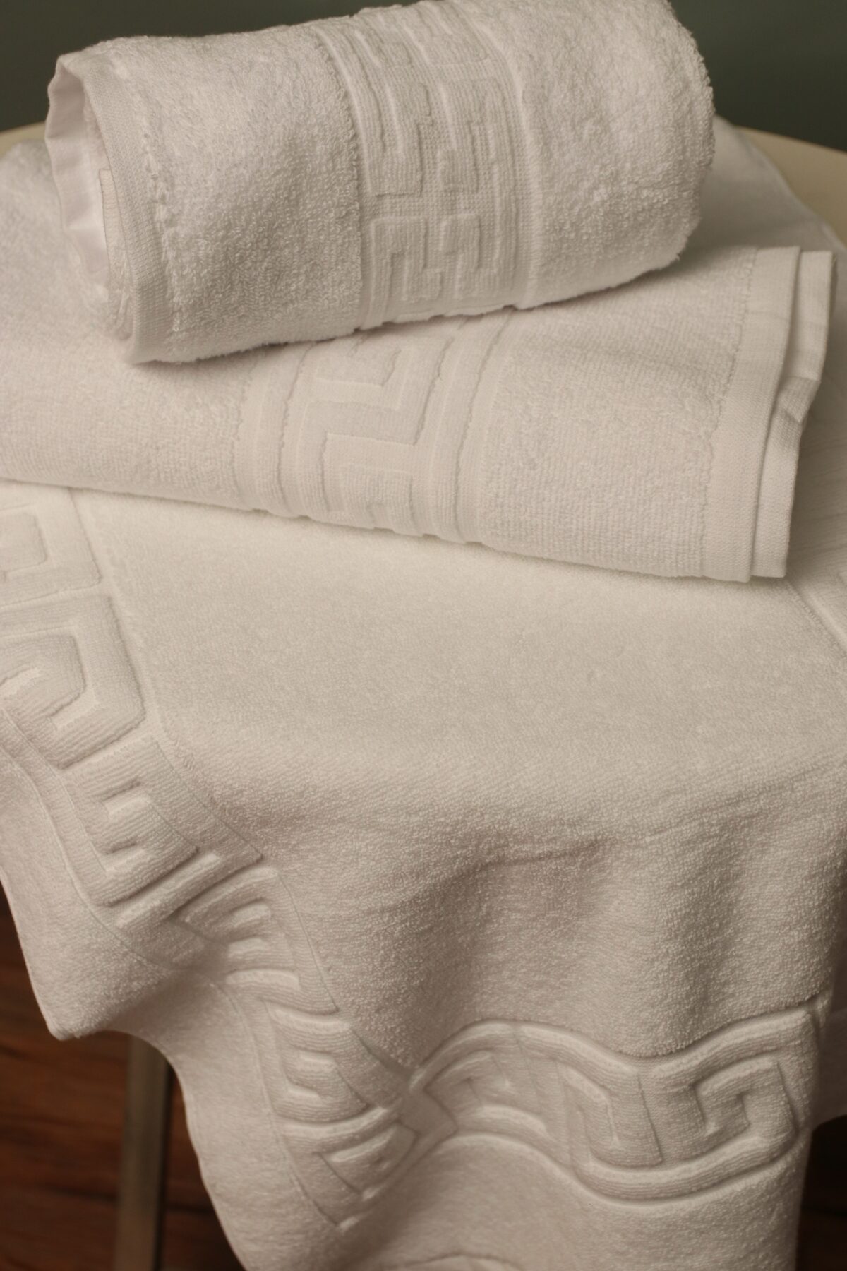 White Greek Towel Set with Mat | 3-Pcs | ST-304