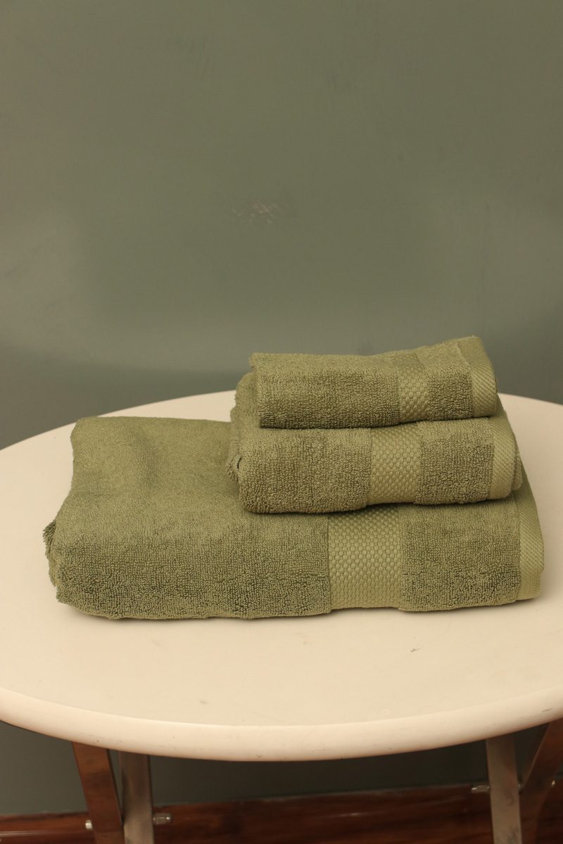 Parrot Green Diamond Towel Set | 3-Pcs | ST-307