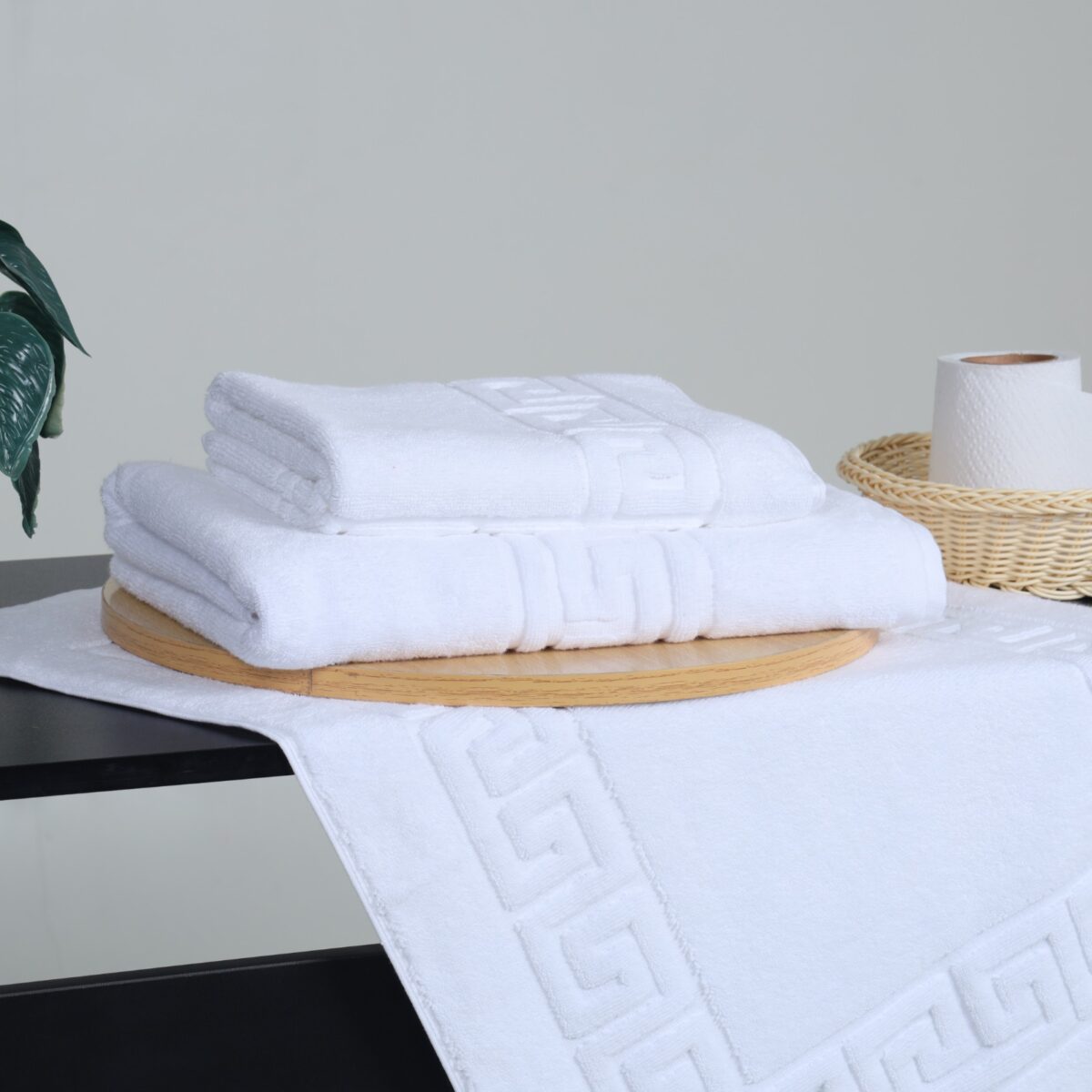 Elegant Towel & Bath Mat Set | 2 Towels + 1 Mat | Luxurious White Design