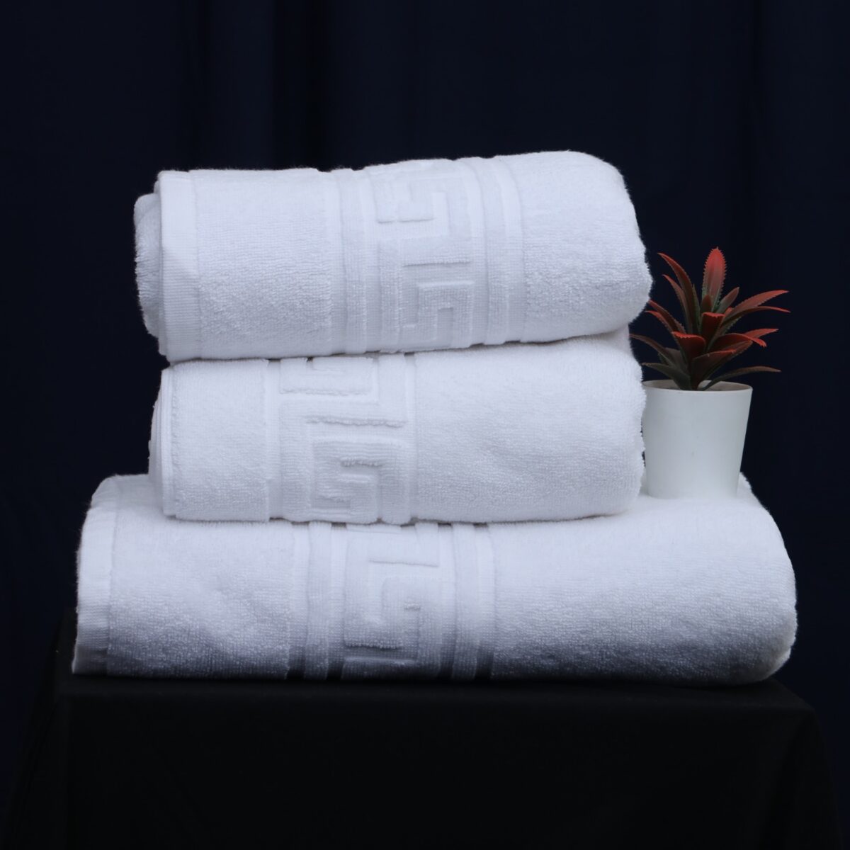 Elegant Towel & Bath Mat Set | 2 Towels + 1 Mat | Luxurious White Design