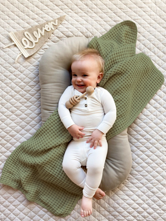 (GREEN) WAFFLE KID,S BLANKET  | 100% cotton  Soft & Cozy  Blanket, Lightweight Toddler Throw for Boys & Girls