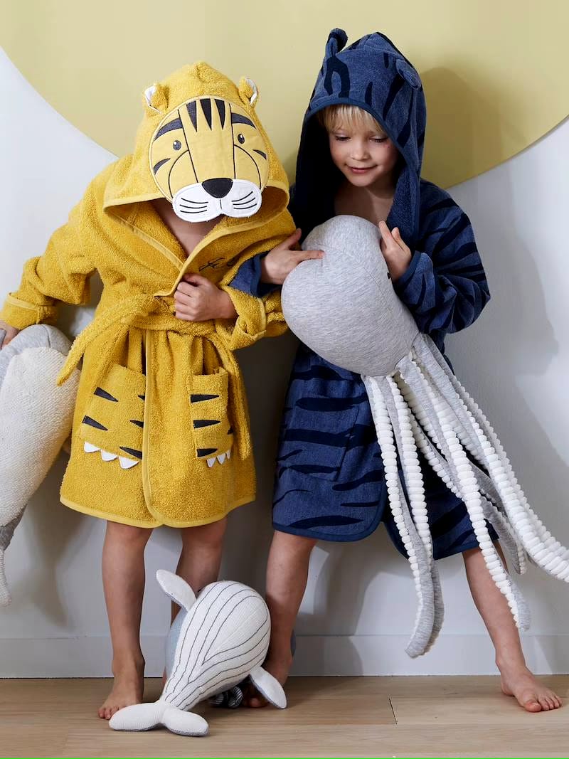 LION kids Bathrobe | PINK for 4 to 10 years | Terry stuff | sonextextile