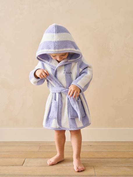 striped-baby-dressing-gown-with-recycled-cotton-transat-family-capsule-collection (5)
